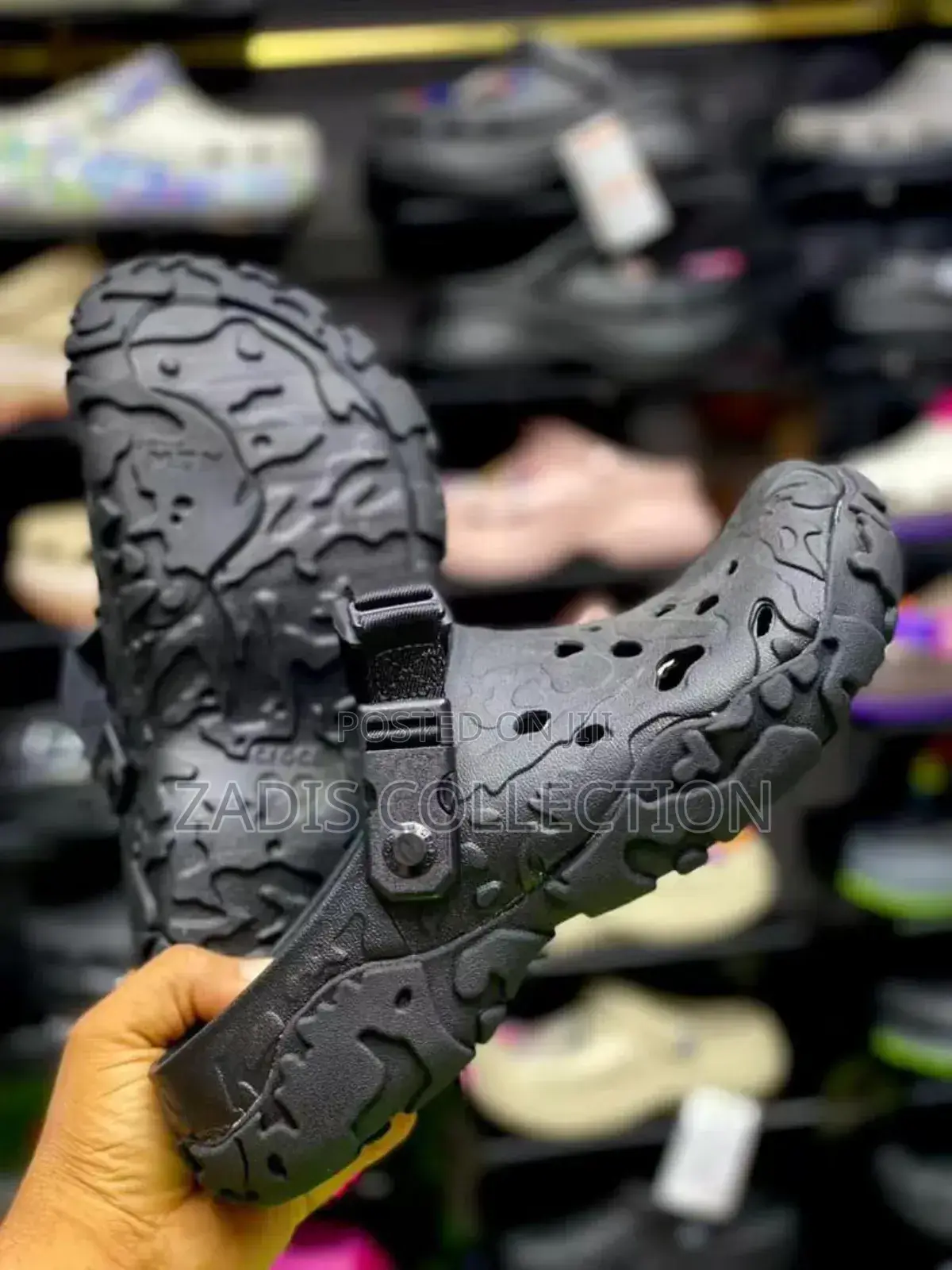 MTN Crocks Black