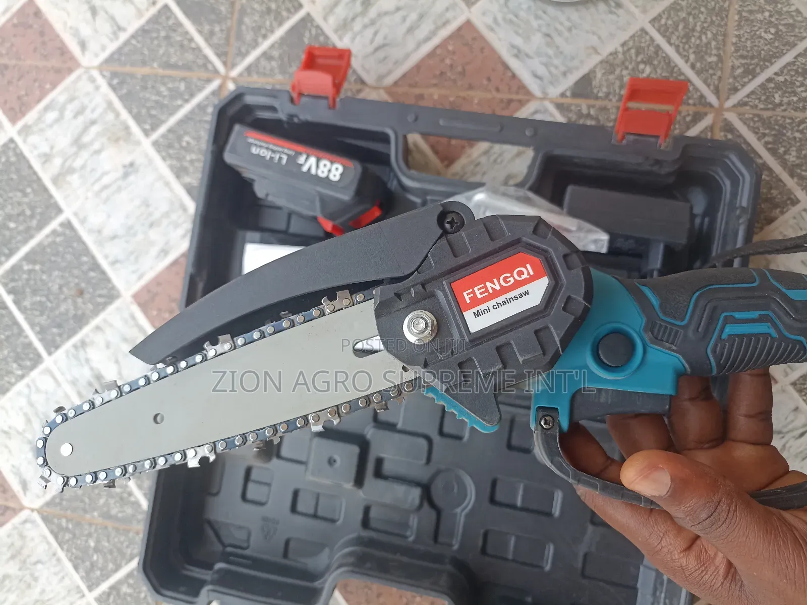 6 Inches Rechargeable Cordless Chainsaw