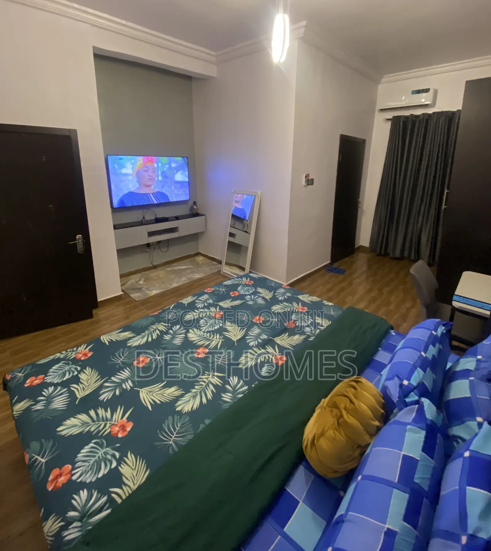 One Bedroom Apartment