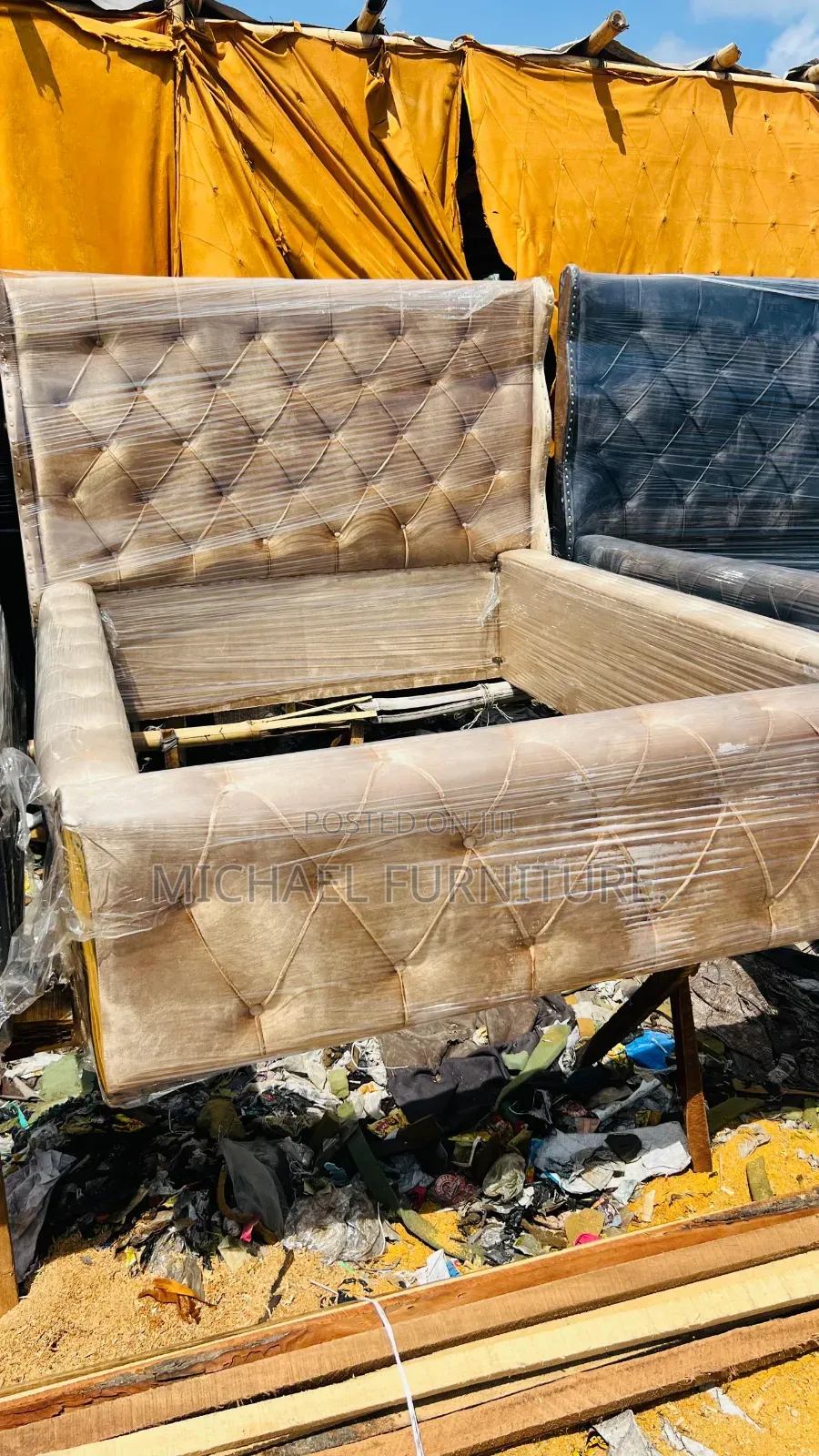 Beautiful,Comfy and Strong 4by 6 Bedframe