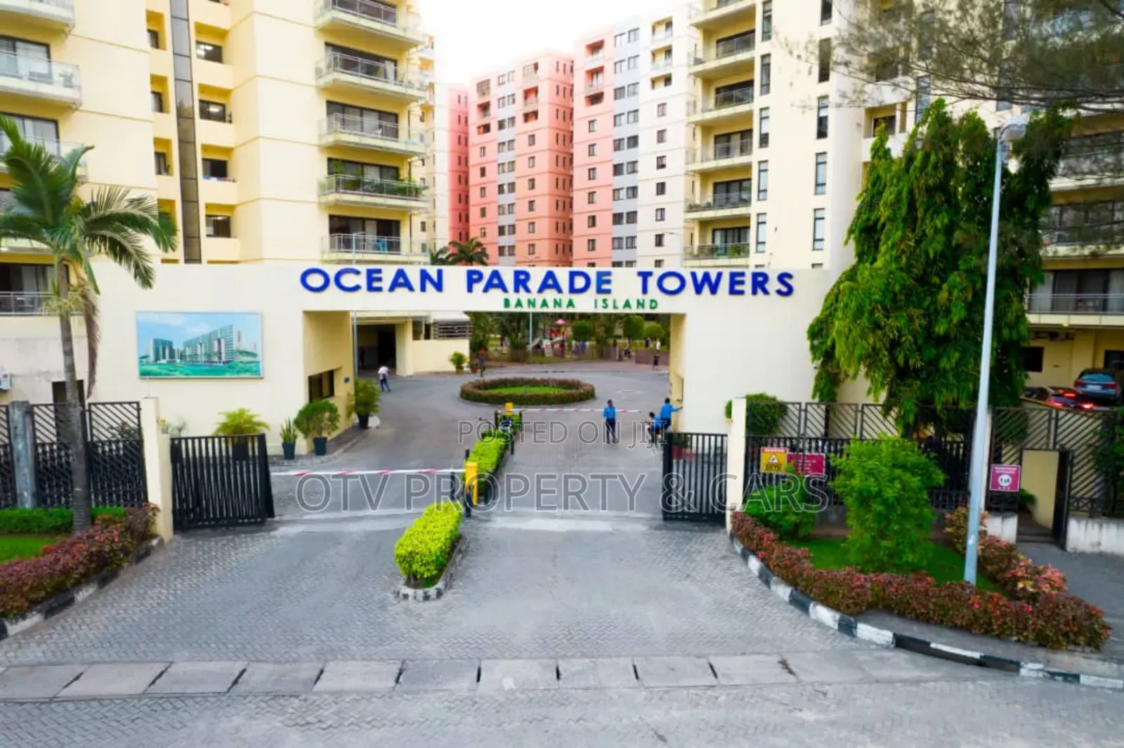 Furnished 4bdrm Apartment in Banana Island for sale