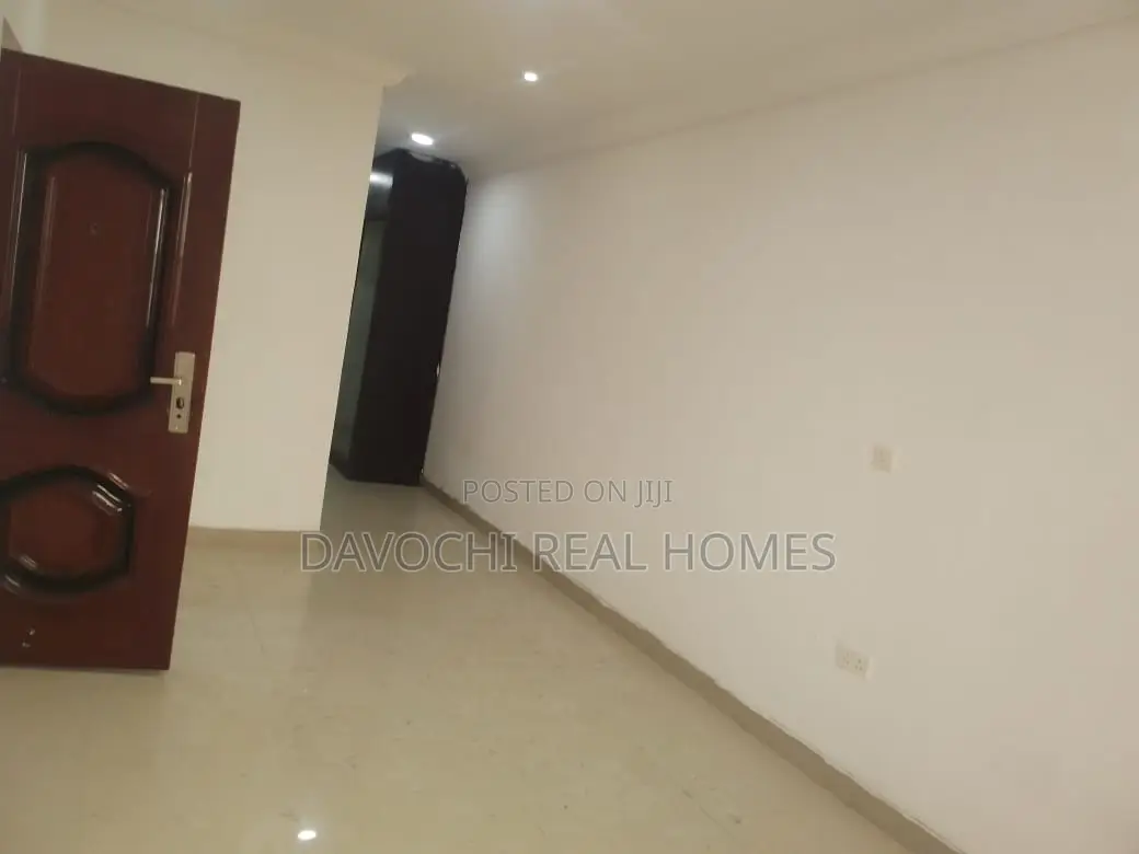 3bdrm Apartment in Chevron, Lekki Phase 2 for rent