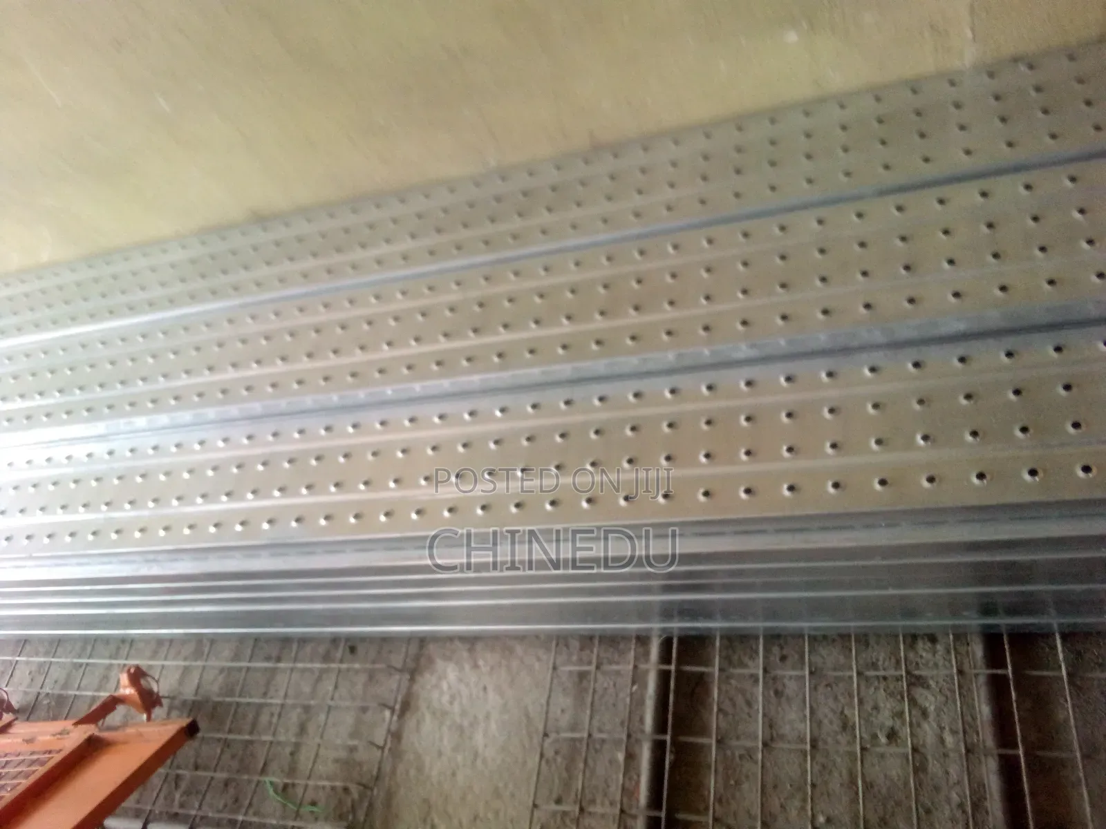 Scaffolding (Metal Board 4mtrs )