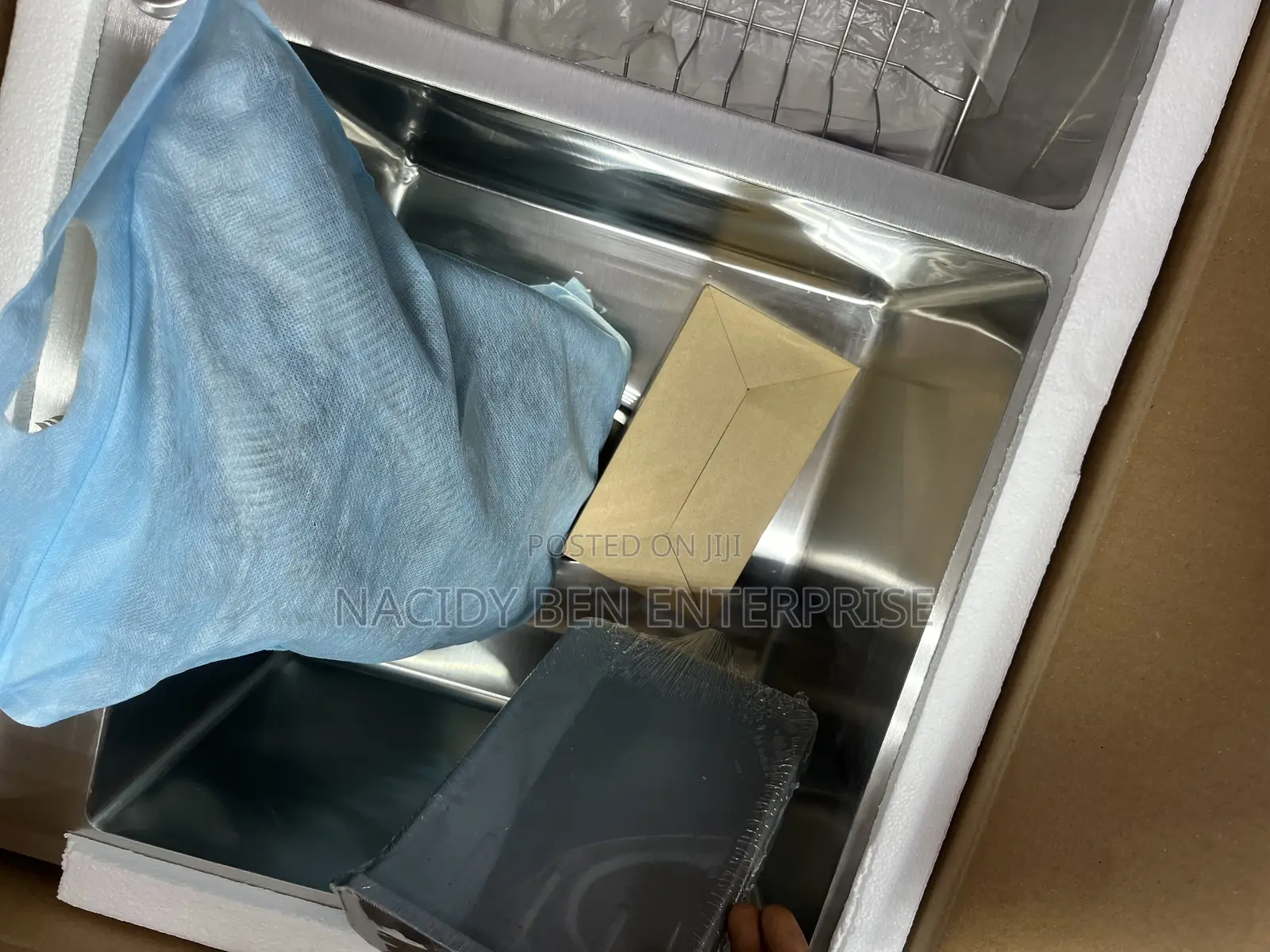 Kitchen Sink (Double Bowl)