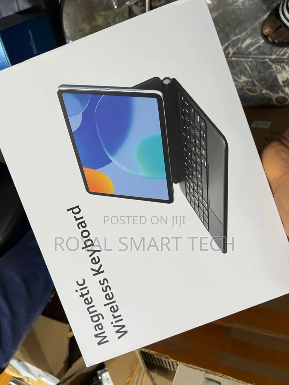 Magnetic Wireless Keyboard