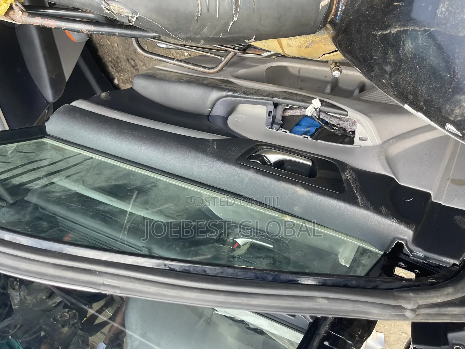 Complete Front and Back Right Toyota Highlander 2017