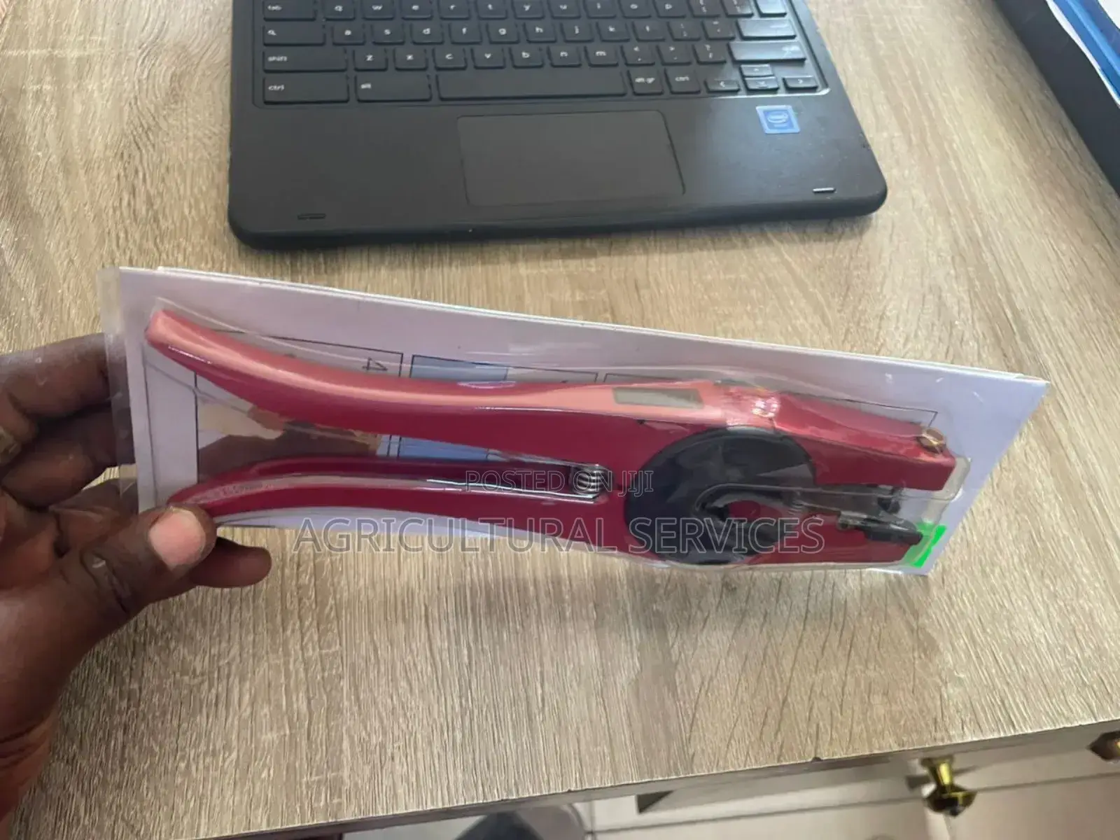 Clip Applicator