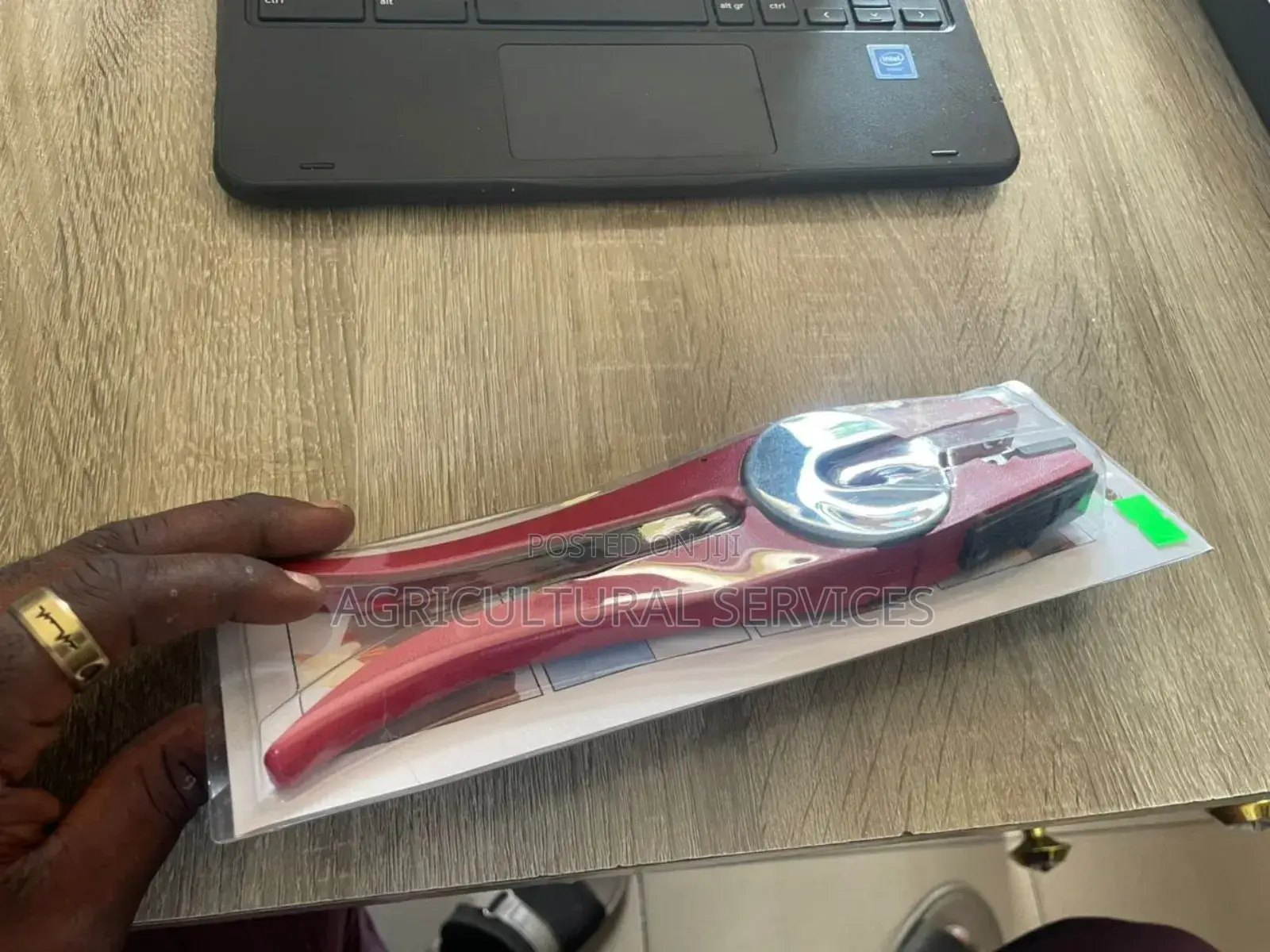 Clip Applicator