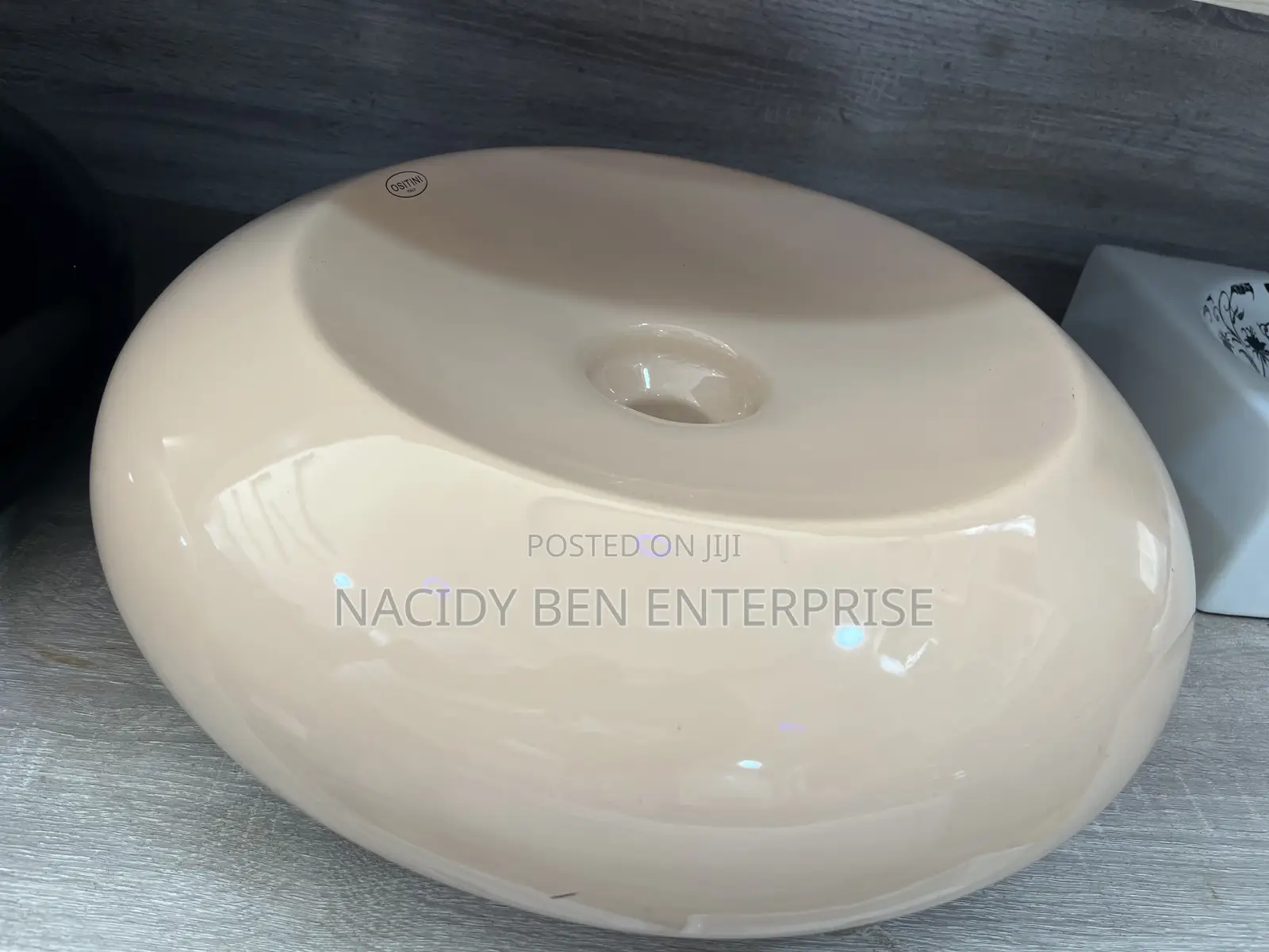 Round Basins