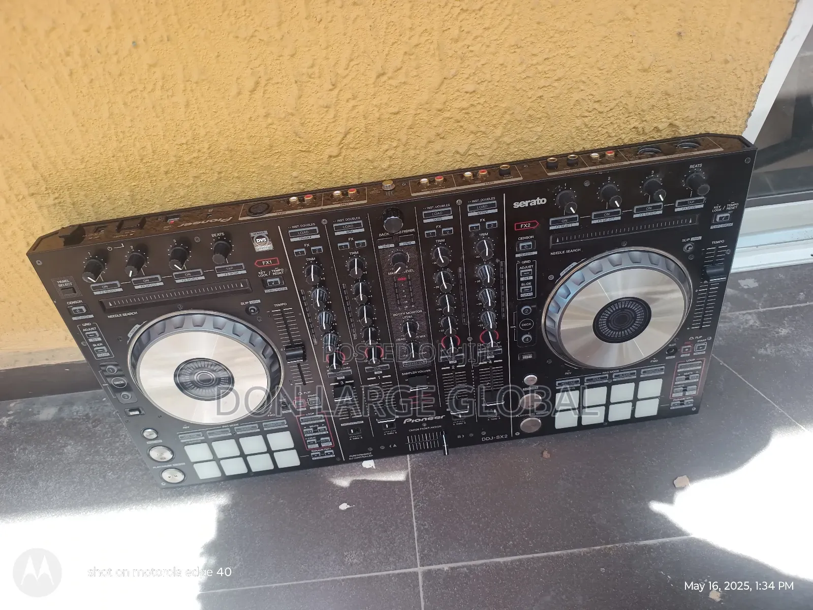 Pioneer DDJ Sx2 Controller