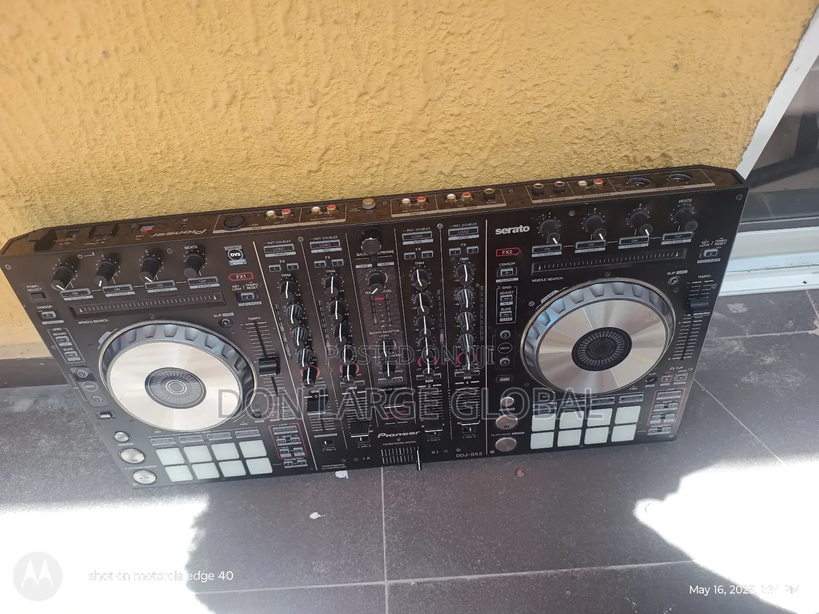 Pioneer DDJ Sx2 Controller