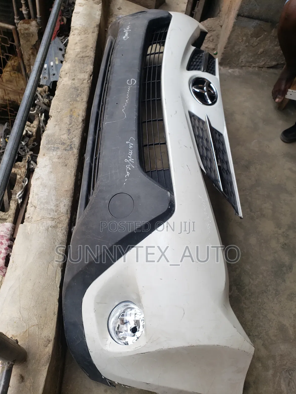 Complete Front Bumper Toyota Rav4 2014-2015