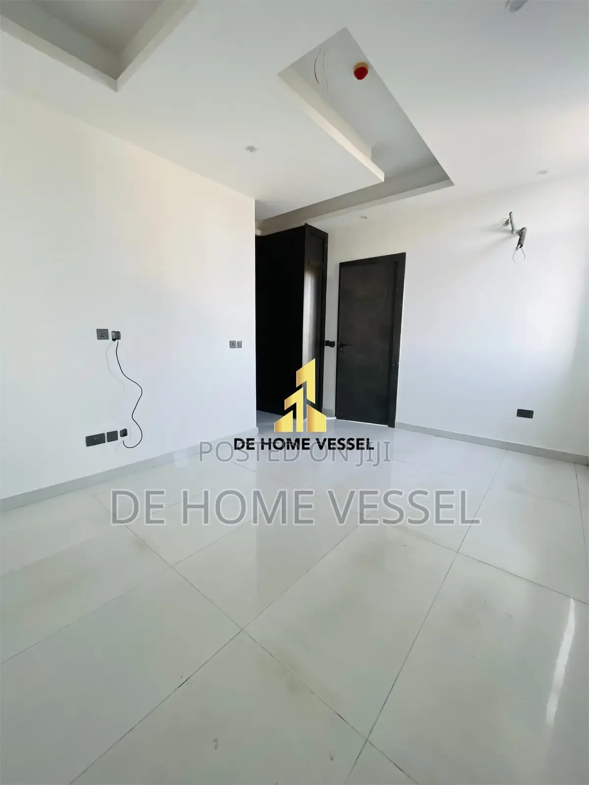 2bdrm Apartment in Lekki Phase 1 for sale