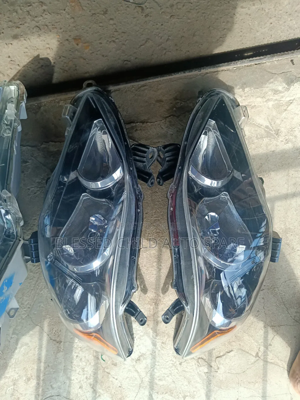 Headlamp Toyota Corolla 2010-2012 Sport
