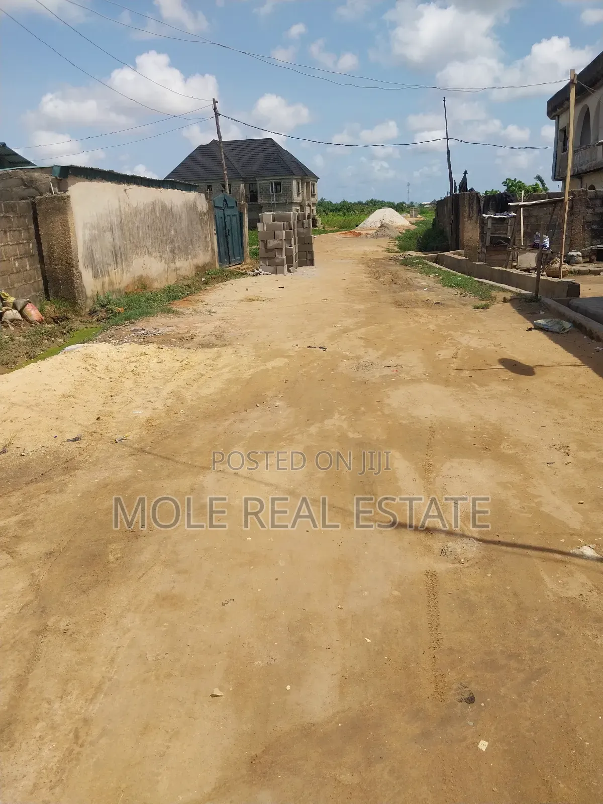 Furnished 2bdrm Block of Flats in Freedom Way, Victoria Island for rent