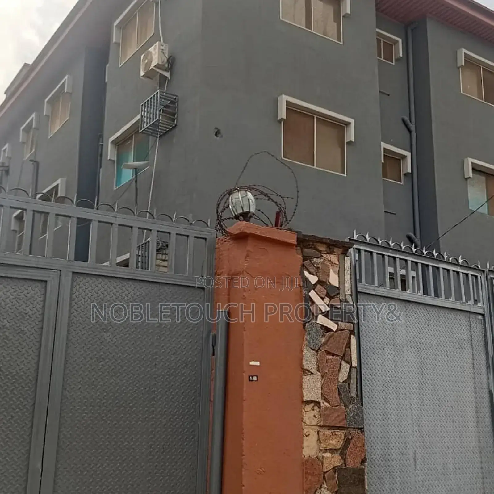 3bdrm Block of Flats in Ajao Estate Ajao for sale