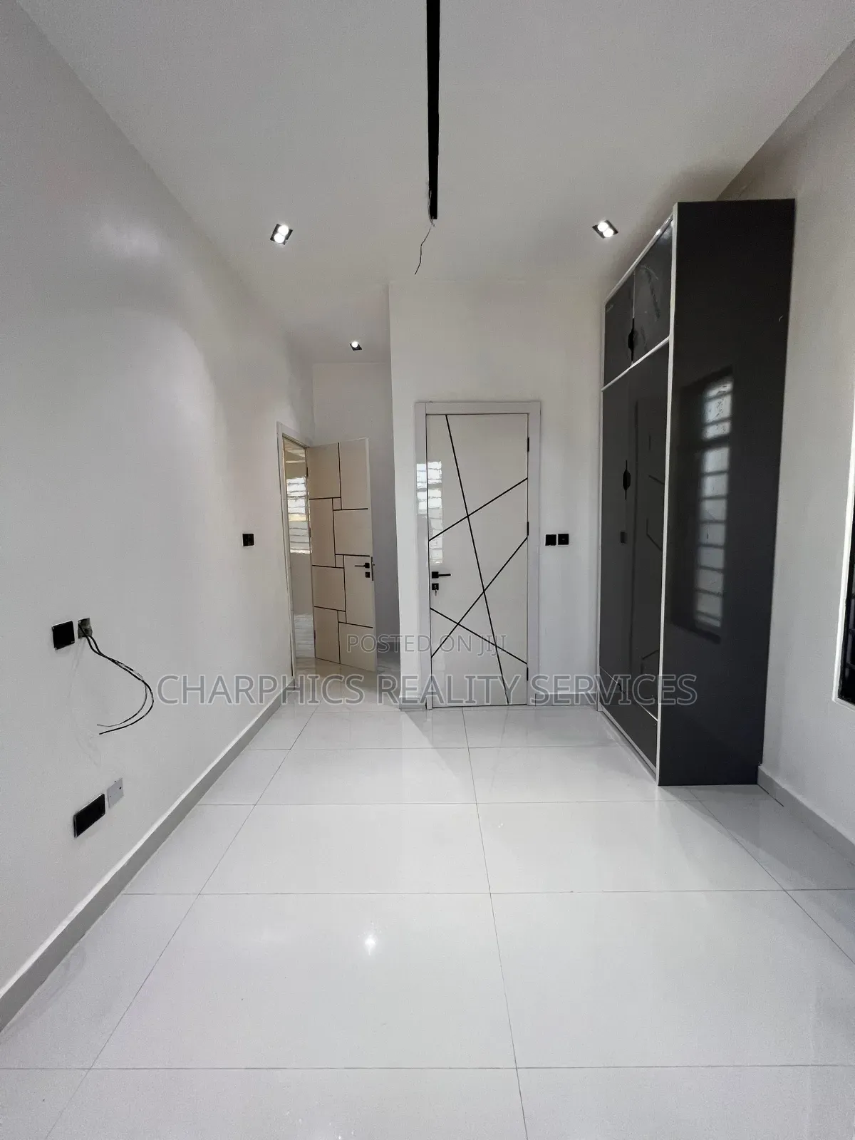 5bdrm Duplex in Ajah for sale