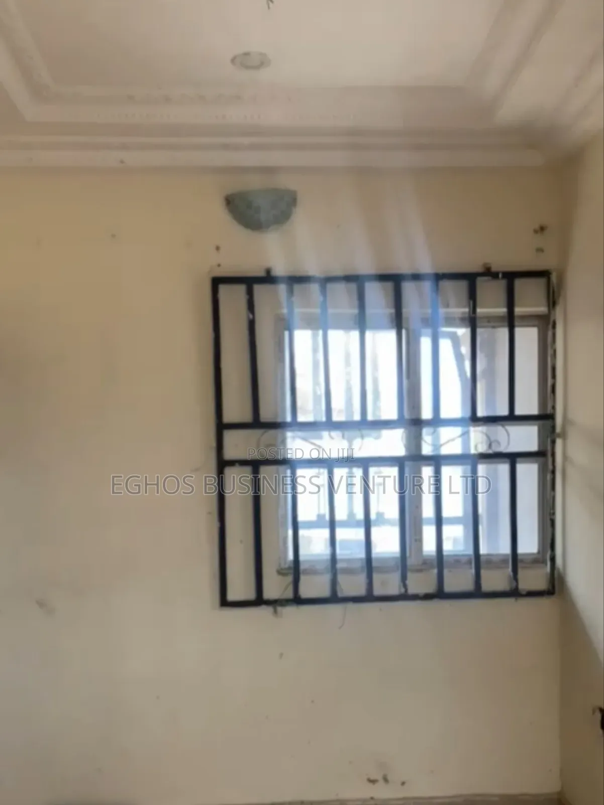 3bdrm Block of Flats in Sapeleroad, Benin City for rent