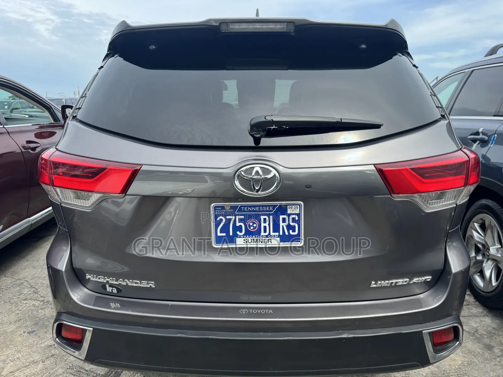 Toyota Highlander Limited Platinum 4x4 V6 (3.5L 6cyl 8A) 2017 Gray
