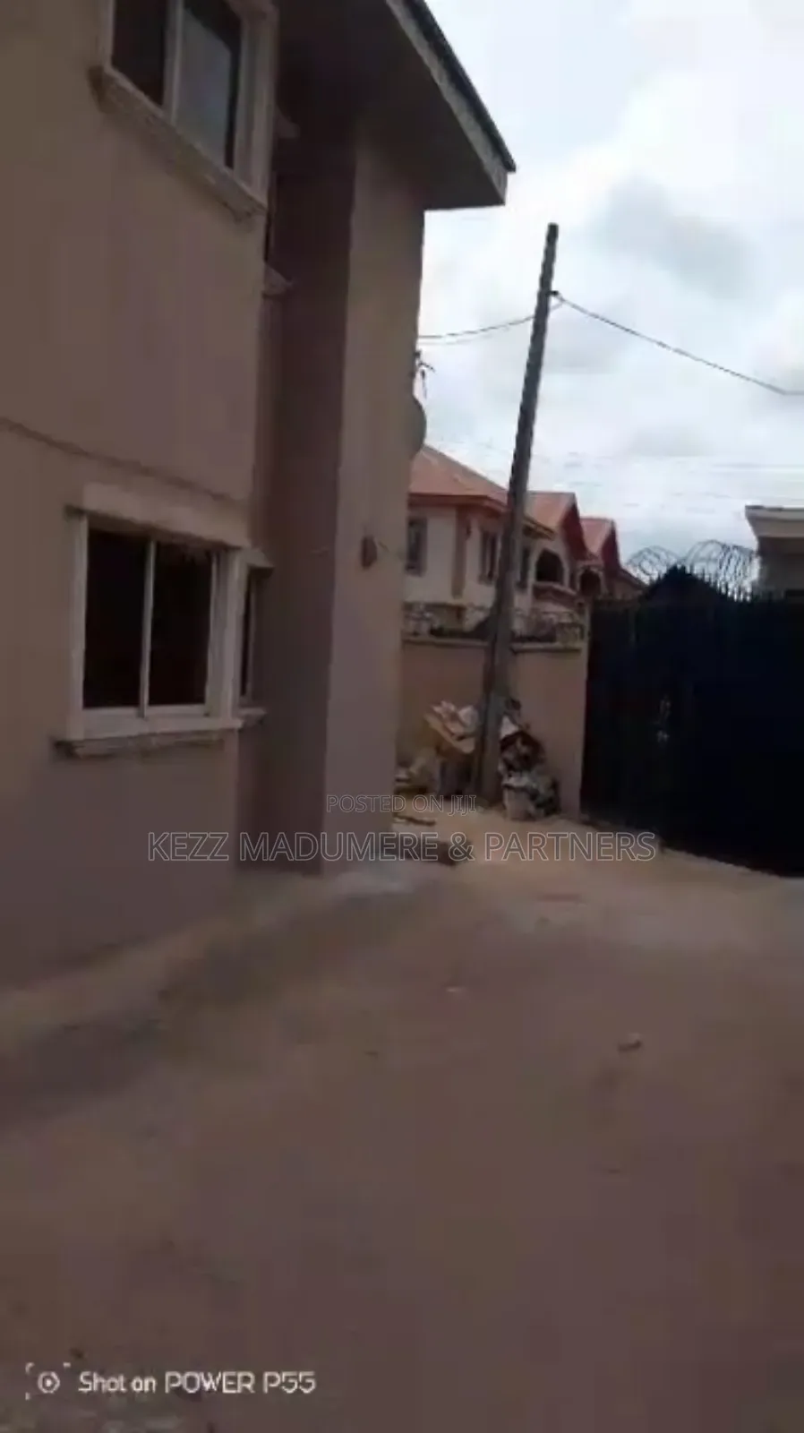 12bdrm Block of Flats in Emene, Enugu , Enugu for sale