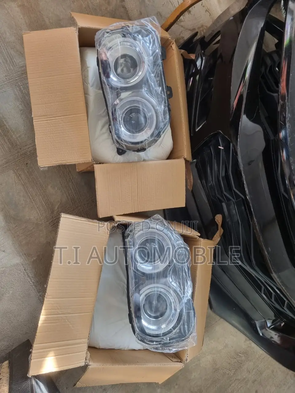 Brand New Set Of Dodge Challenger 2018 Head Lamps