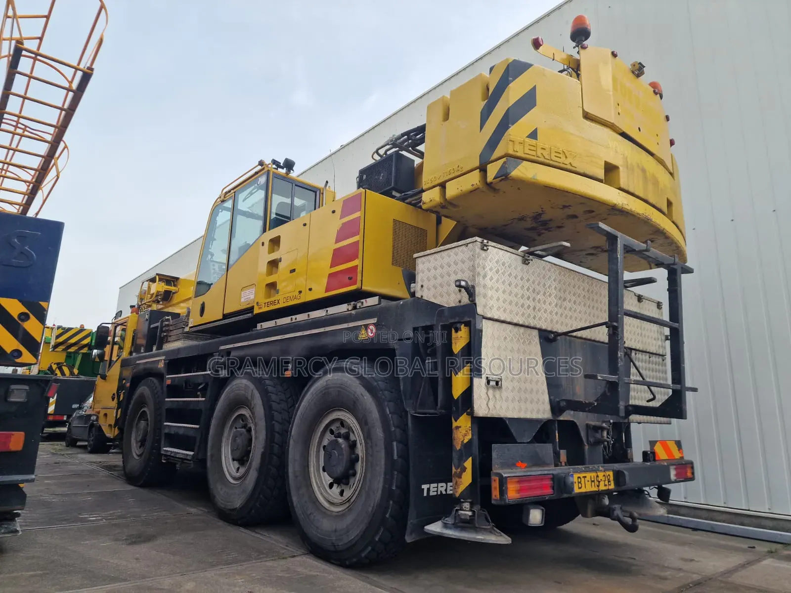 Heavy Duty 250 Tons Mobile Crane For Sale