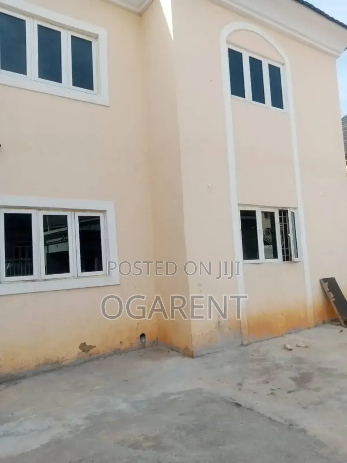 3bdrm Apartment in Benin City for rent