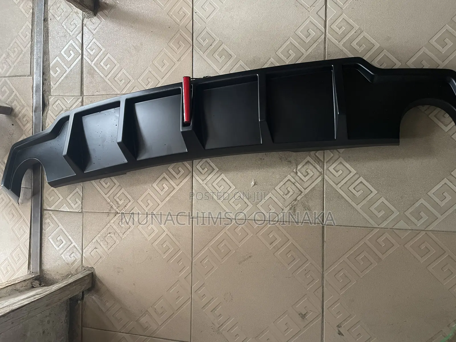 Back Bumper Spoiler With Reflector for Is 250