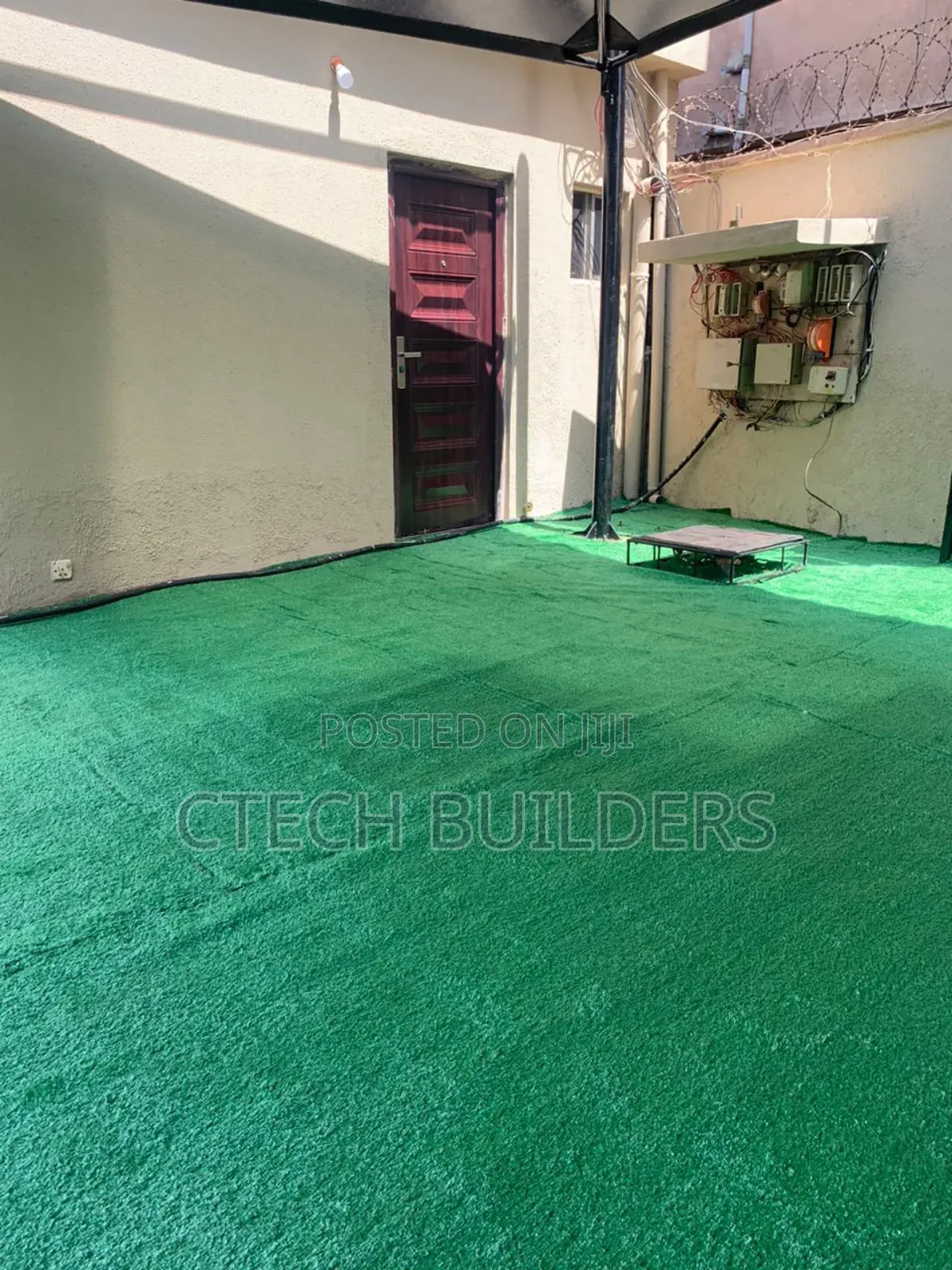 8bdrm Block of Flats in Benin City for sale