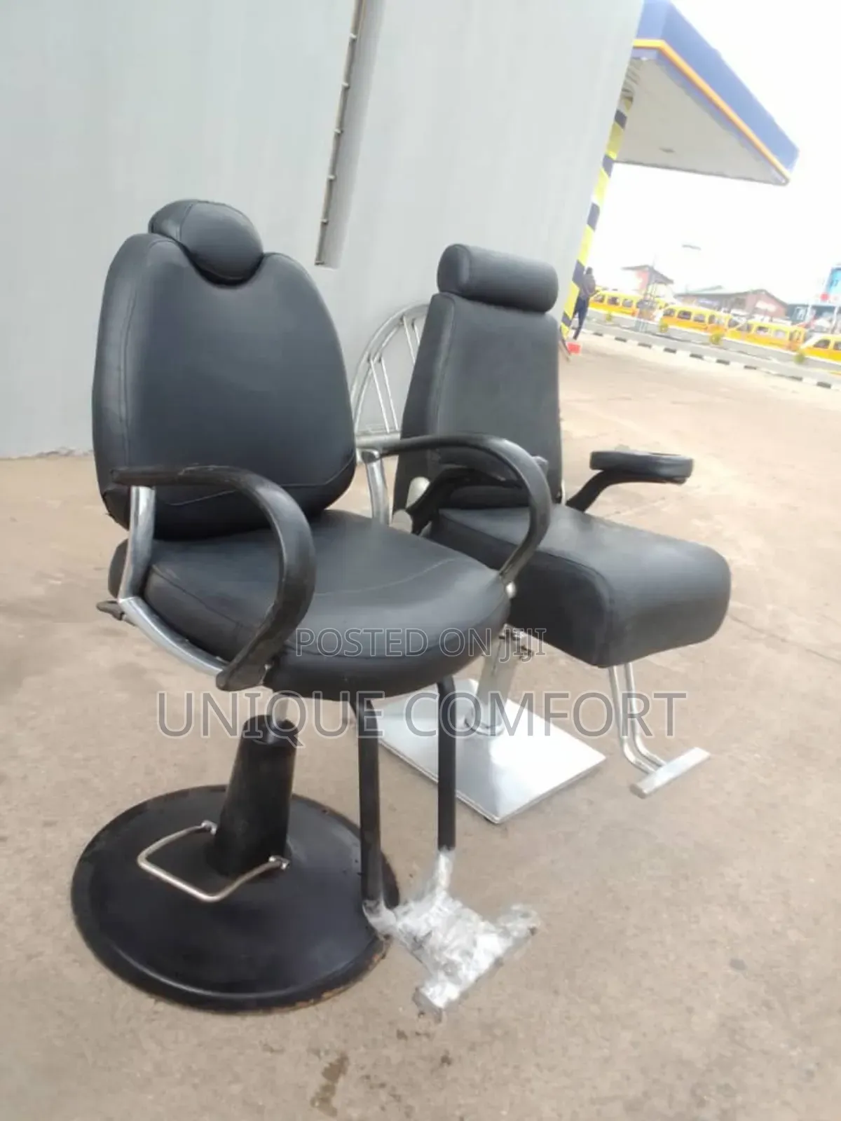 Imported Executive Salon Rolling Barber Chair ( Each)
