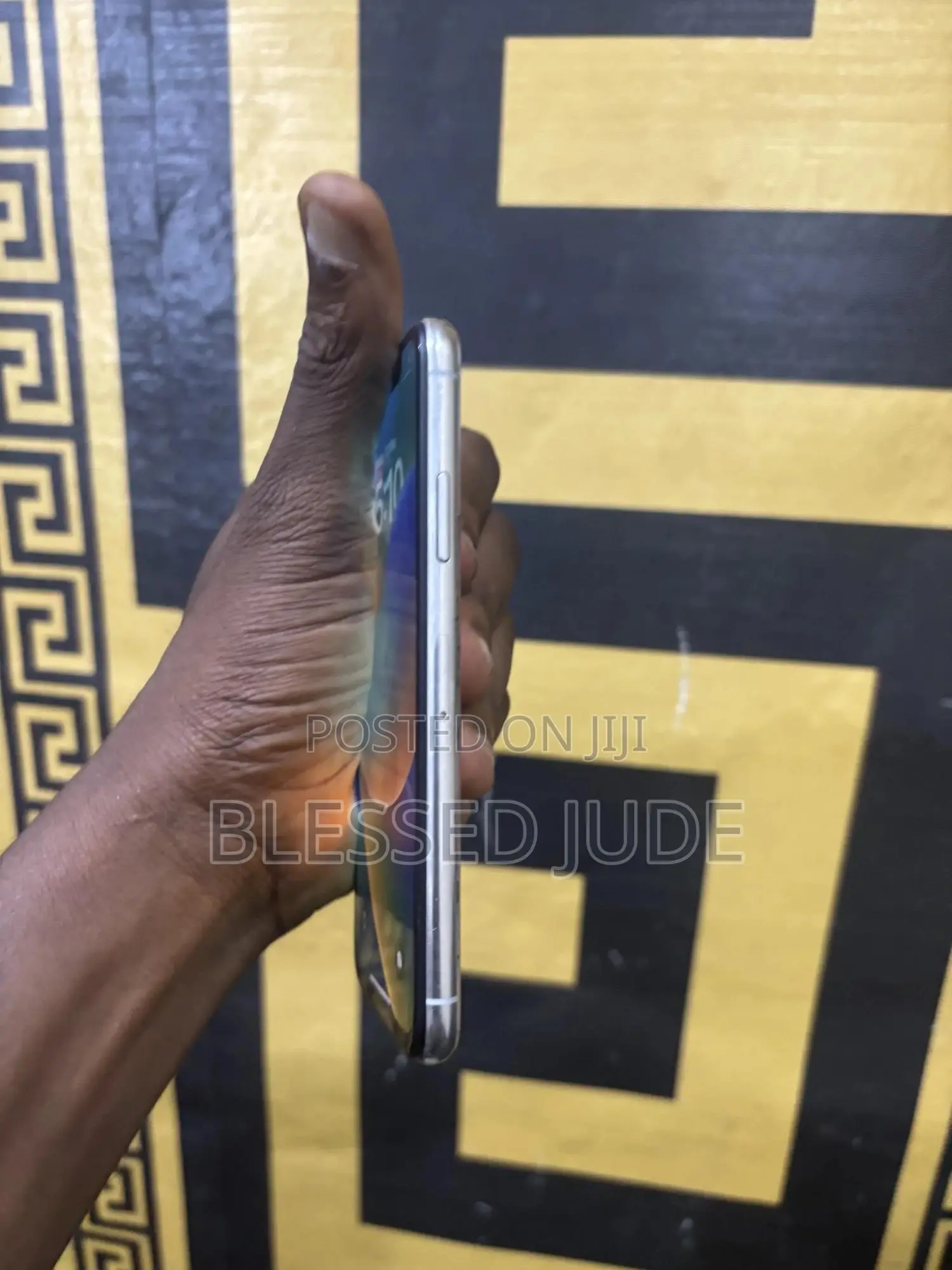 Apple iPhone X 64 GB Gold