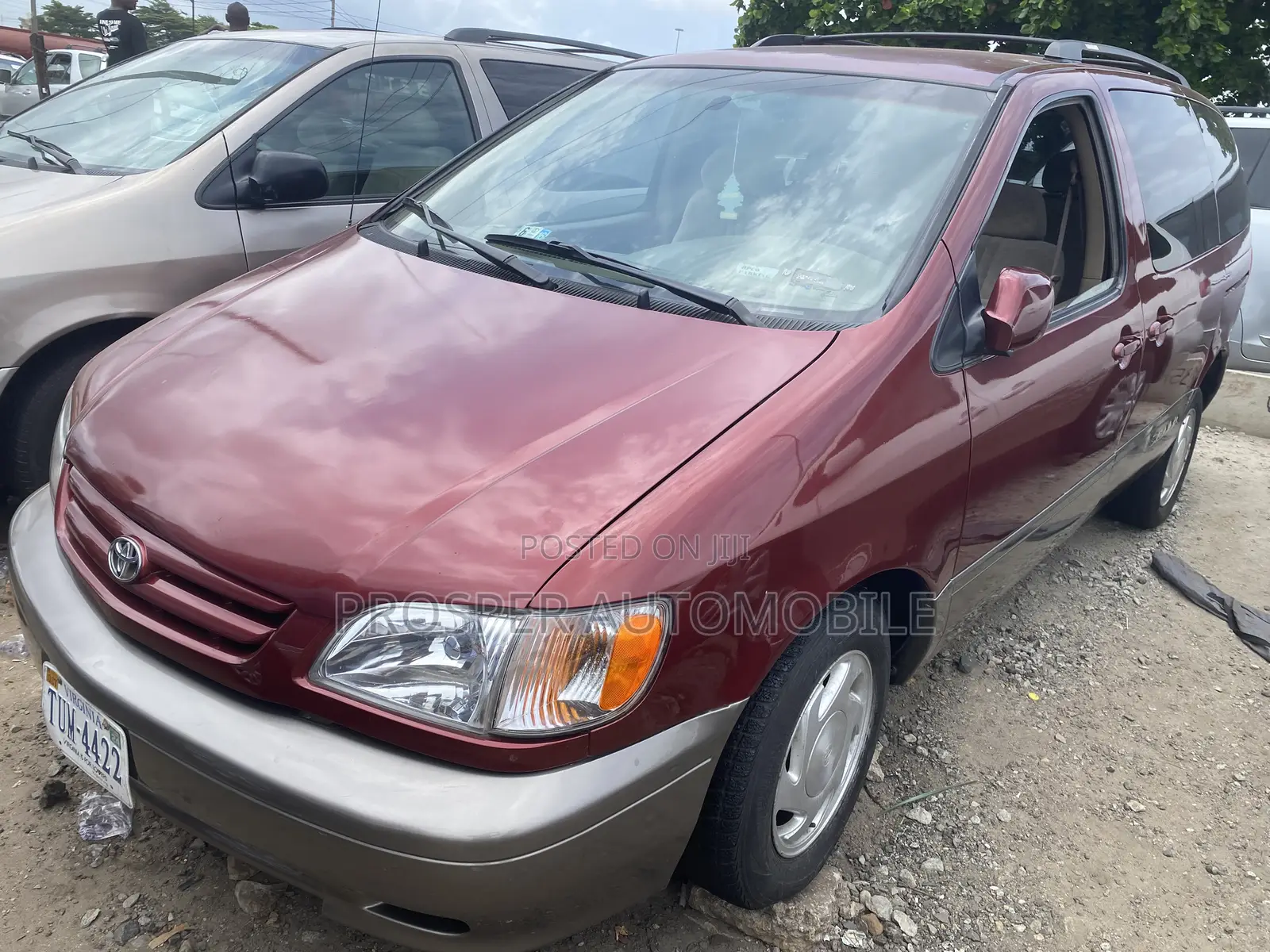 Toyota Sienna LE 2001 Red