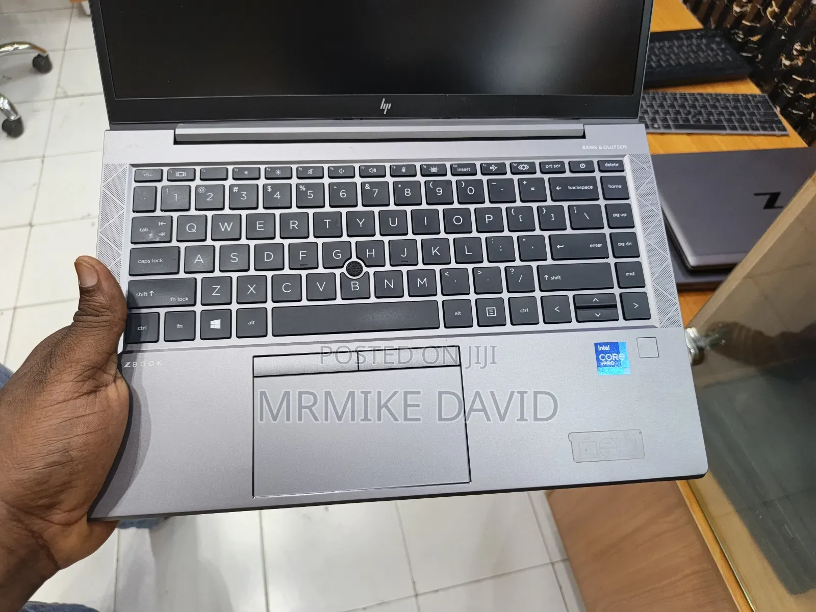 Laptop HP ZBook Firefly G8 8GB Intel Core I7 SSD 256GB