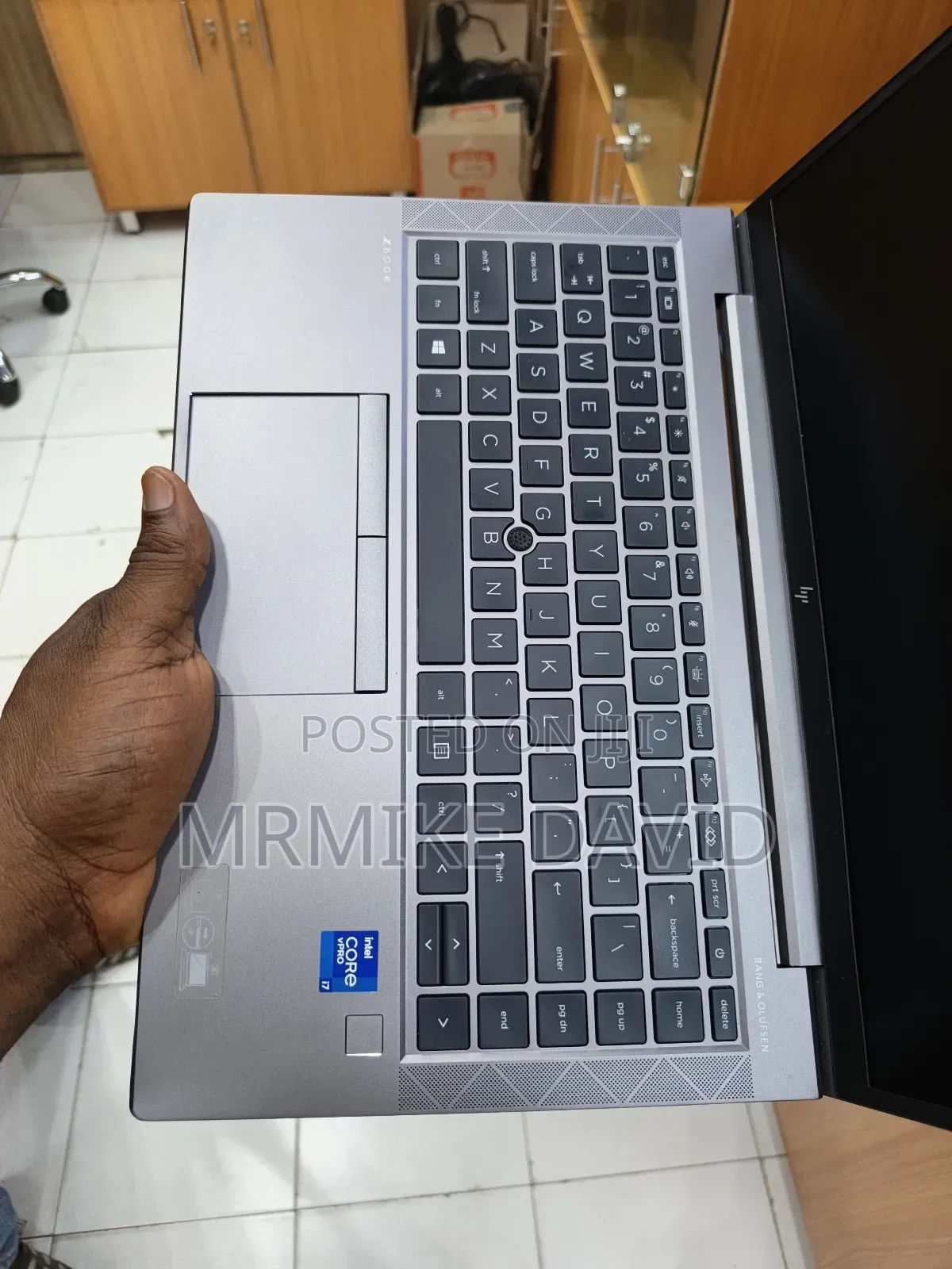 Laptop HP ZBook Firefly G8 8GB Intel Core I7 SSD 256GB