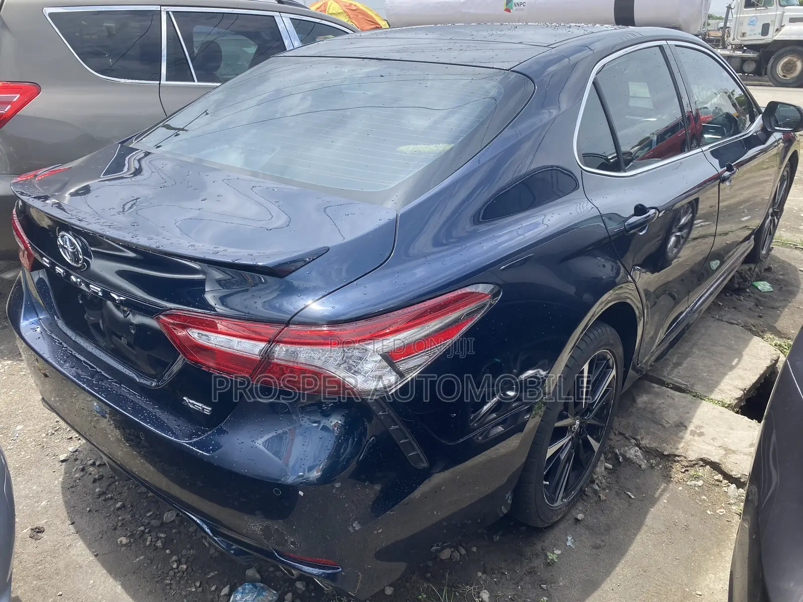 Toyota Camry XSE FWD (2.5L 4cyl 8AM) 2018 Black