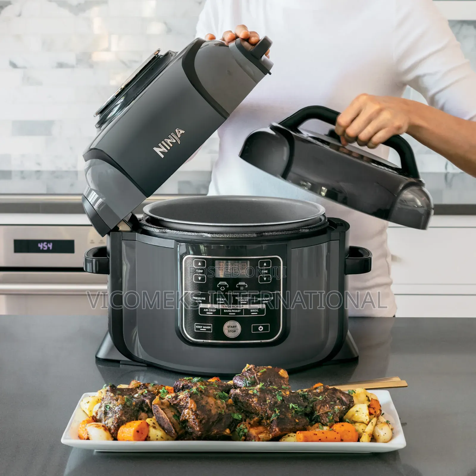 Ninja Pressure Cooker That's Crips and Air Fryer