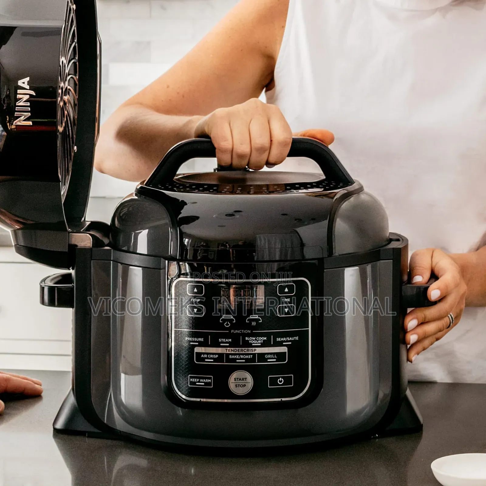 Ninja Pressure Cooker That's Crips and Air Fryer