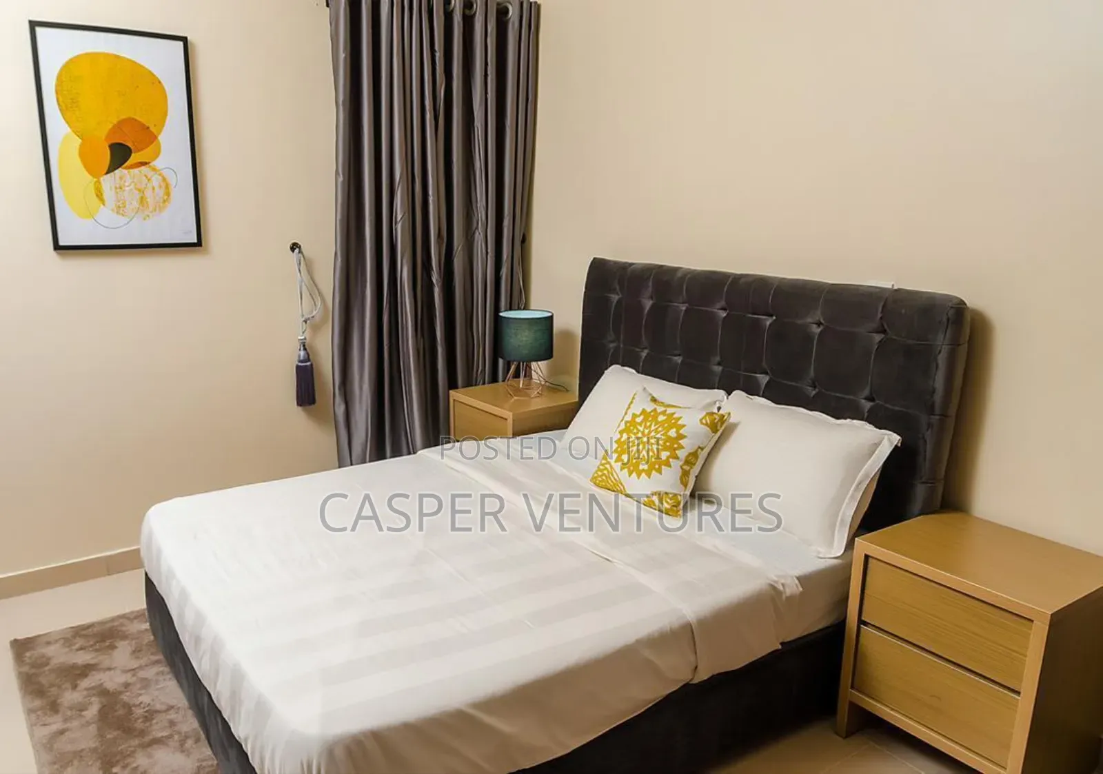 Stunning and Colorful 3bed Apartment