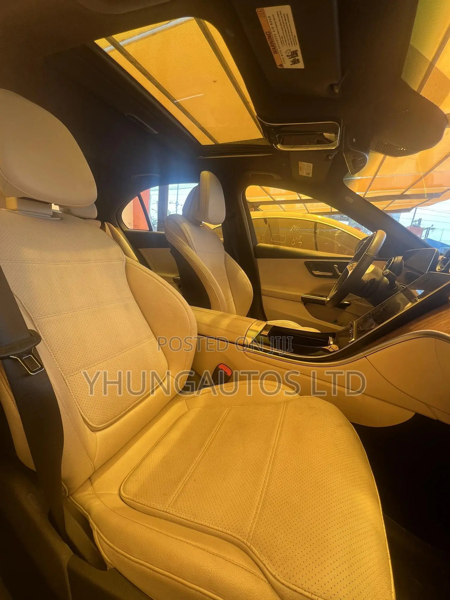 Mercedes-Benz C300 2023 White