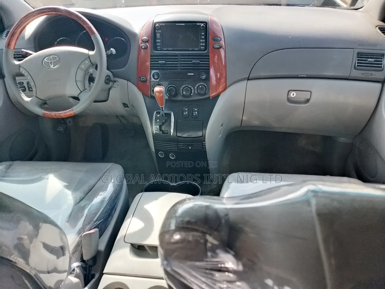 Toyota Sienna XLE Limited 4WD 2007 Gray
