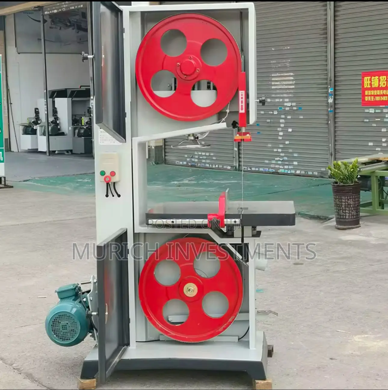 Heavy-Duty Vertical Band Saw – 7.5kw Industrial Power