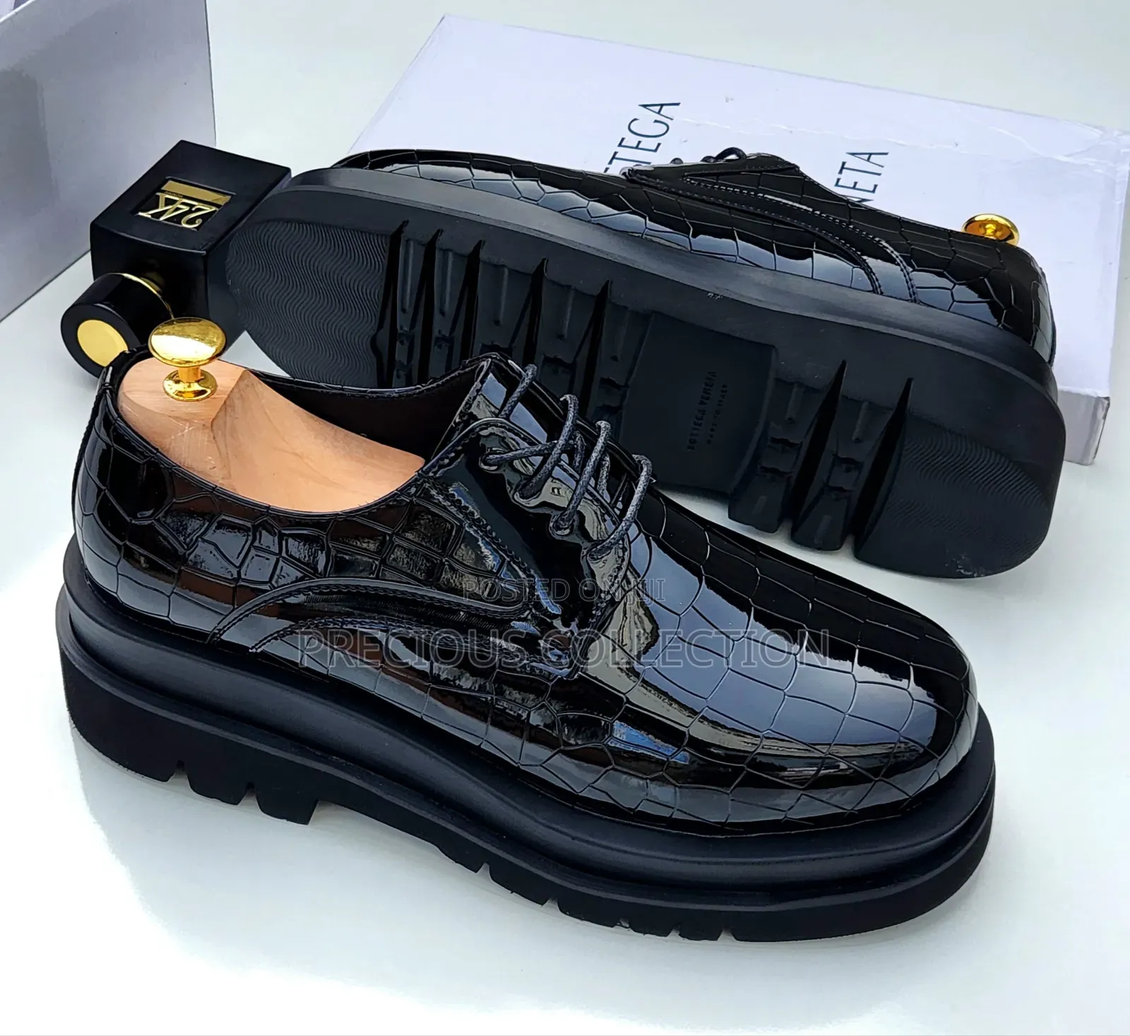 Glossy Leather Bottega Lace Up Double Sole Shoes
