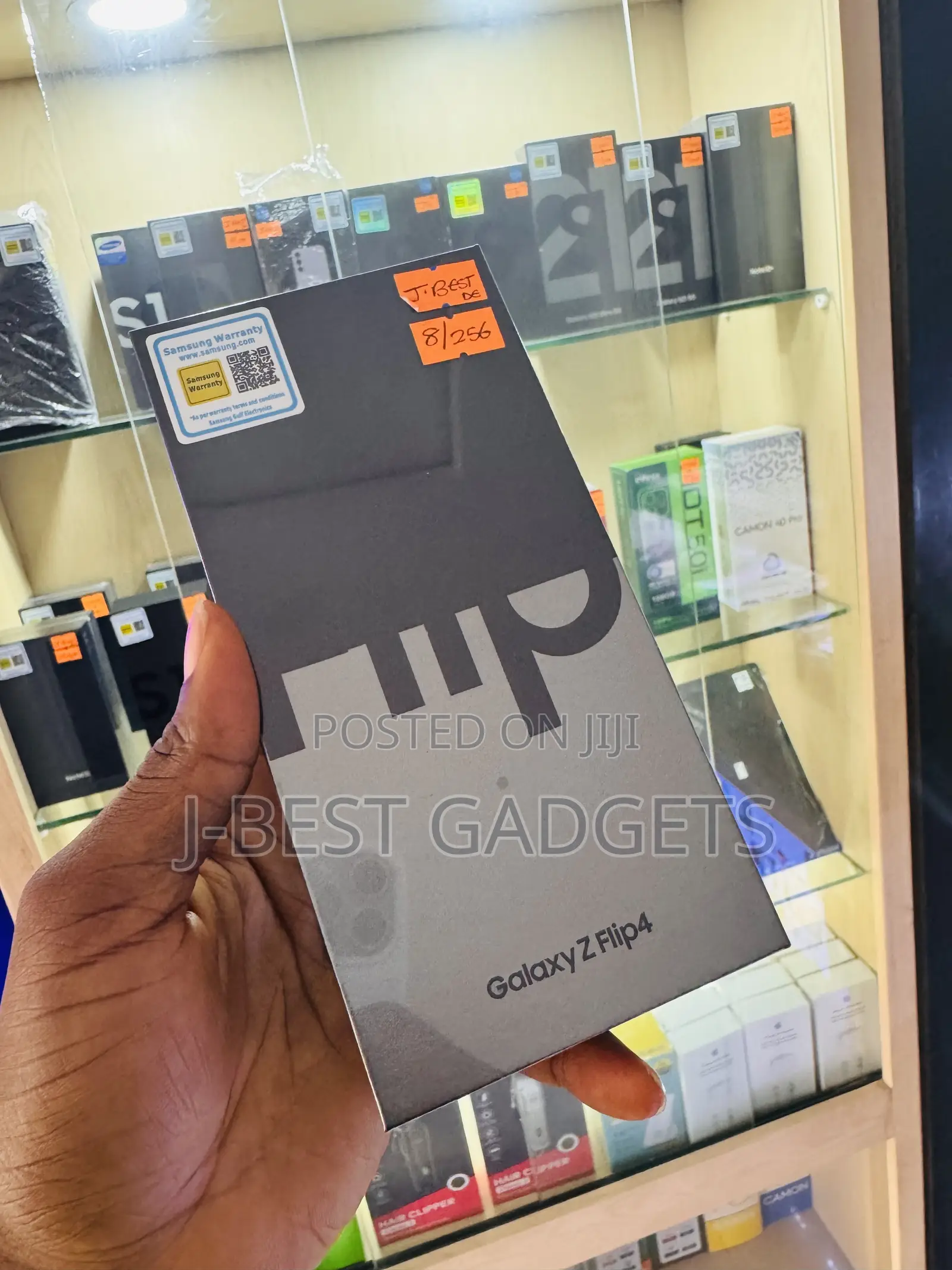 New Samsung Galaxy Z Flip4 256 GB Black