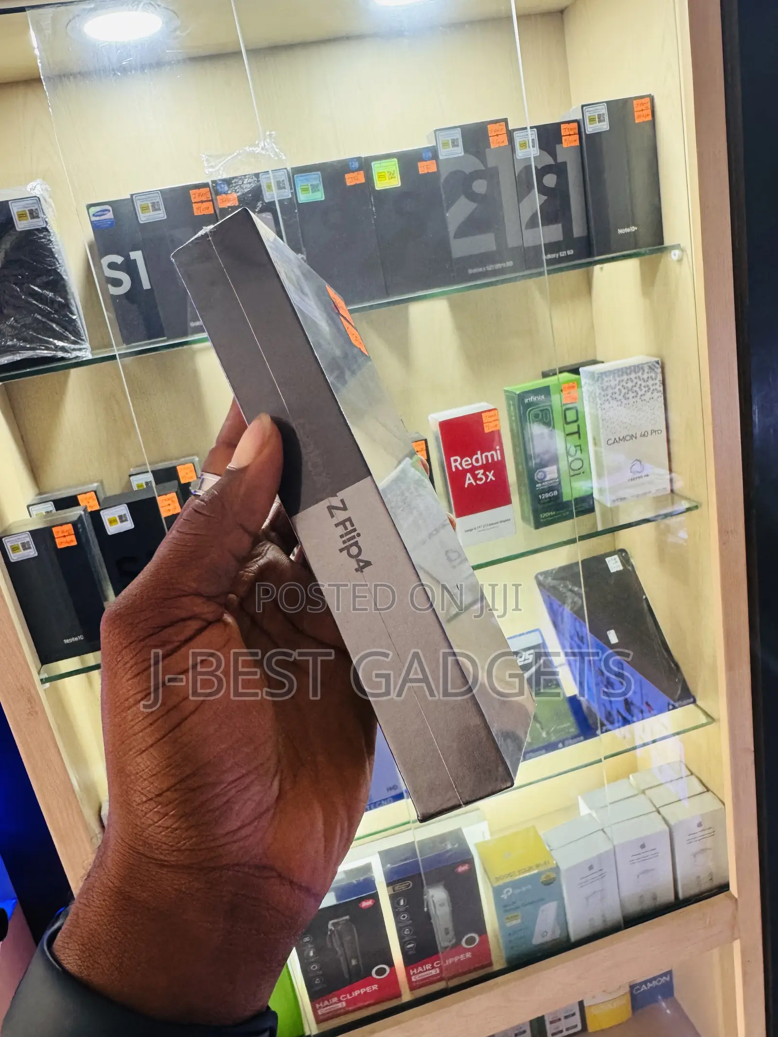 New Samsung Galaxy Z Flip4 256 GB Black