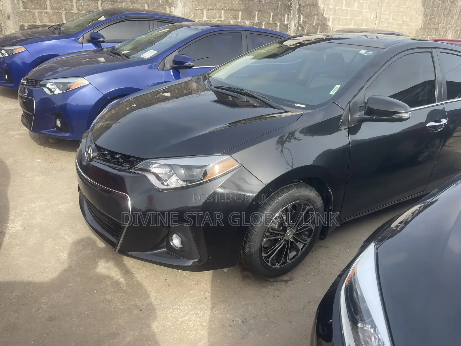 Toyota Corolla 2015 Black