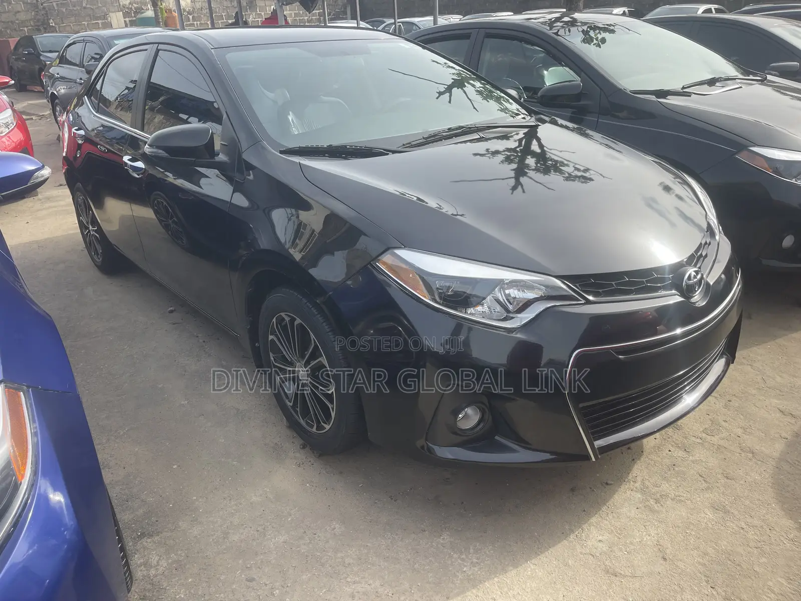 Toyota Corolla 2015 Black