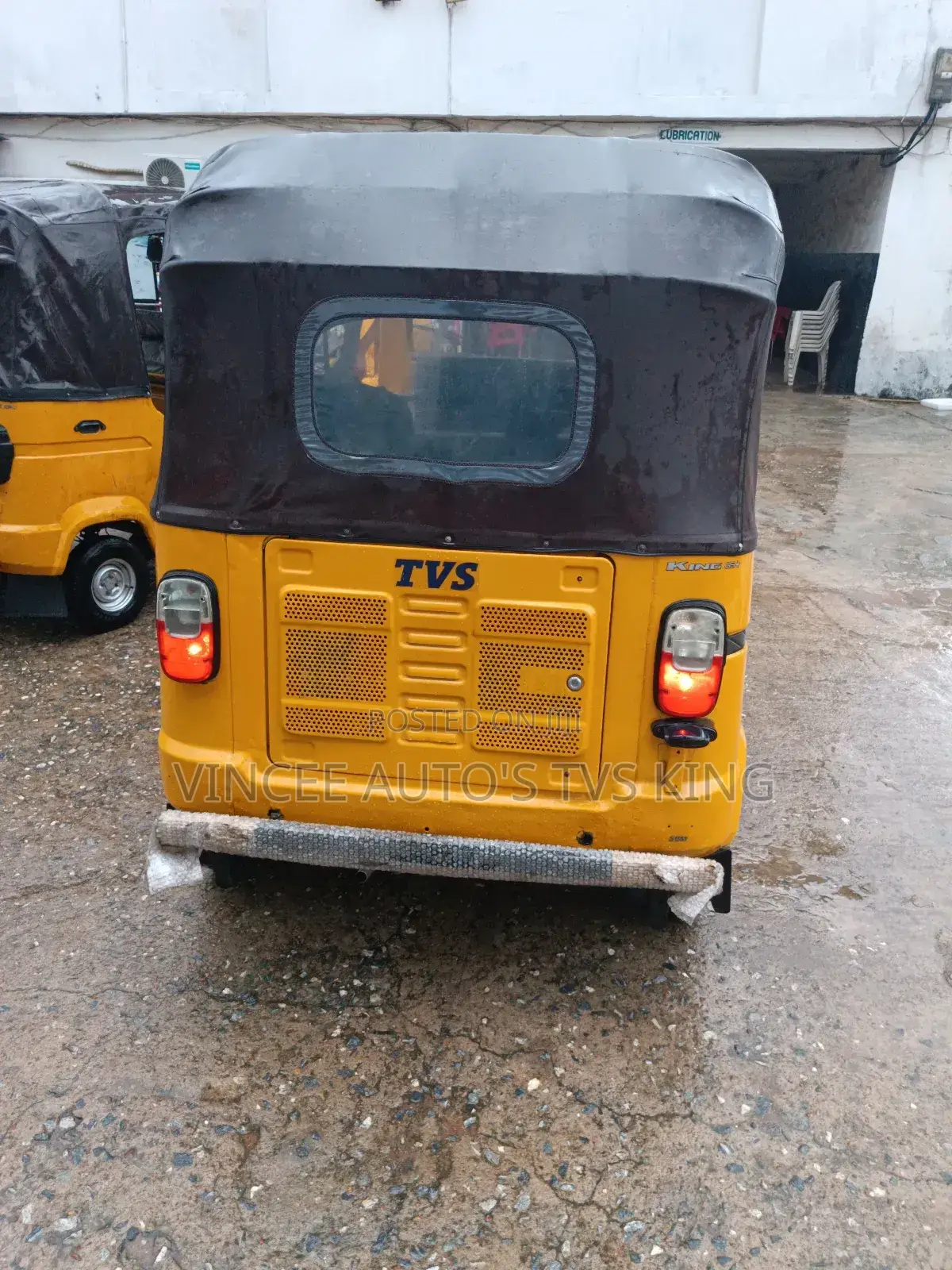 TVS Apache 180 RTR 2022 Yellow