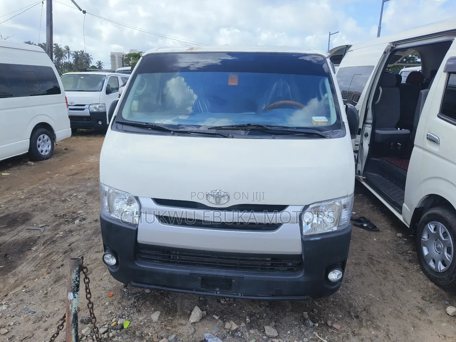 Toyota HiAce 2012 White