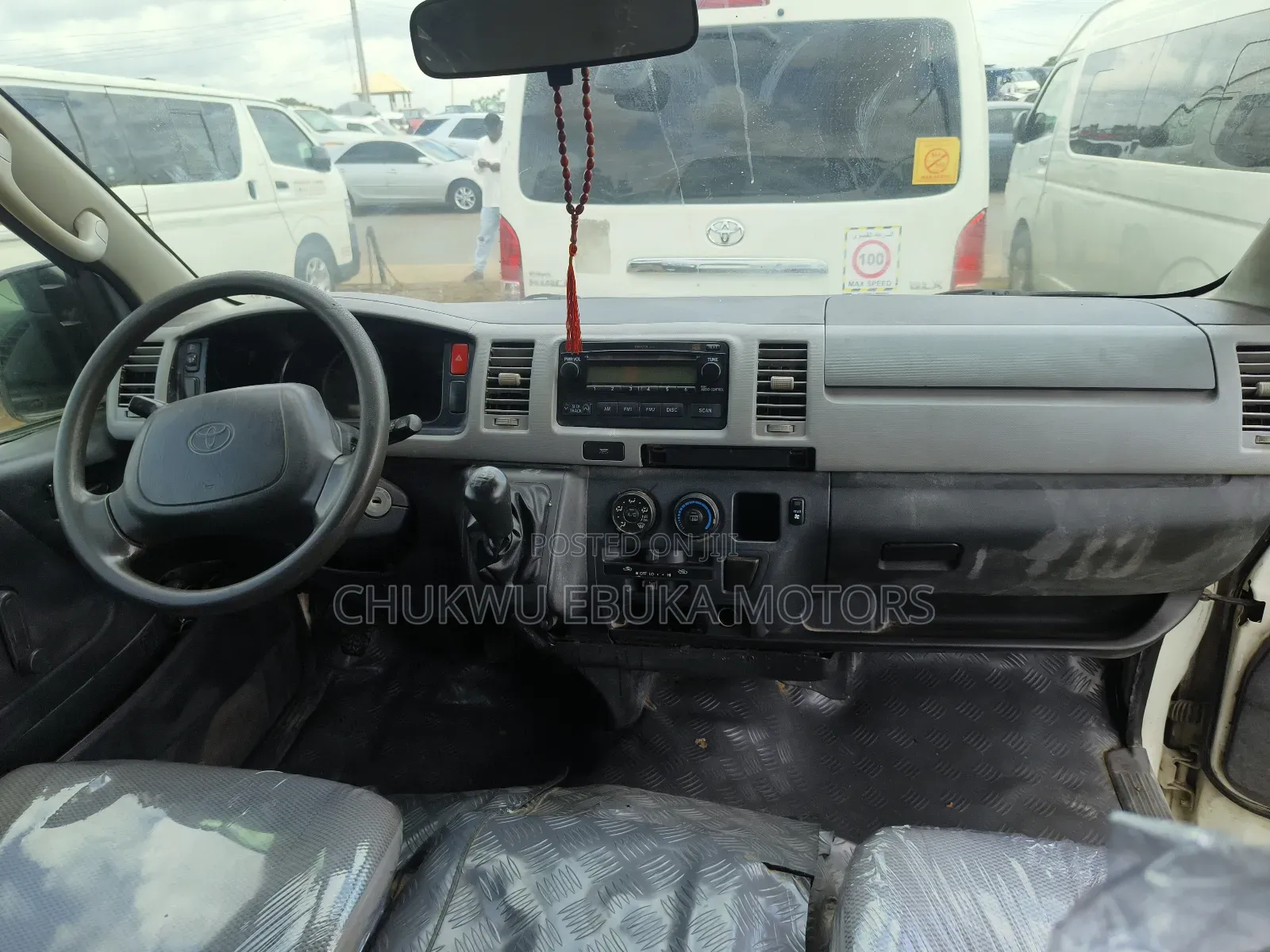 Toyota HiAce 2012 White