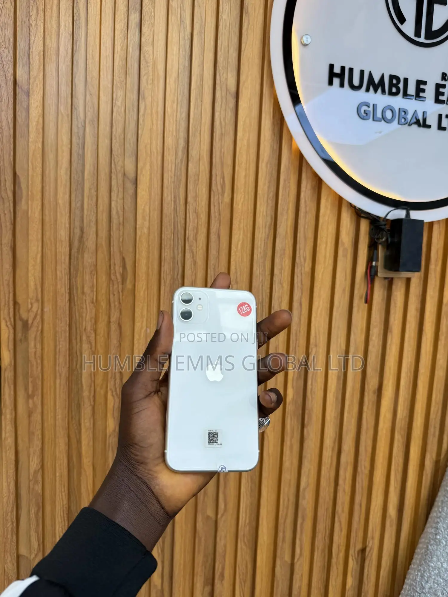 New Apple iPhone 11 128 GB White